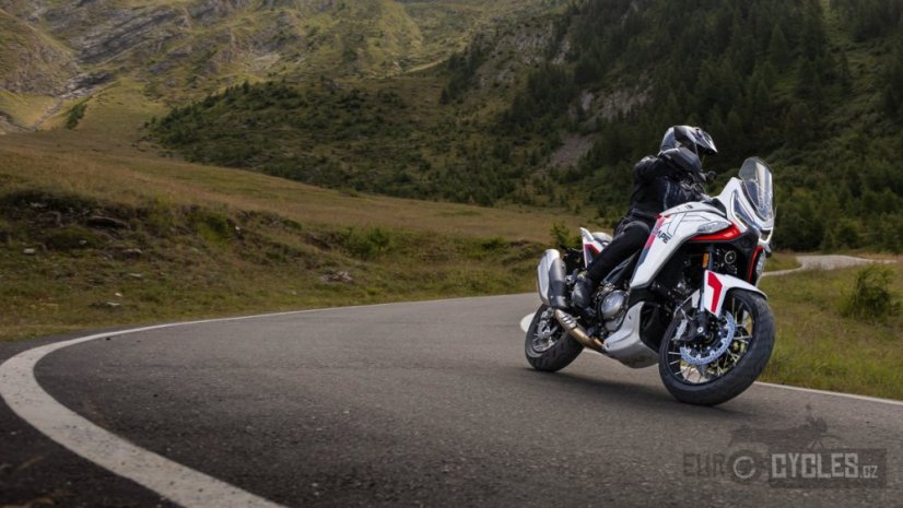 Moto Morini X-CAPE 1200