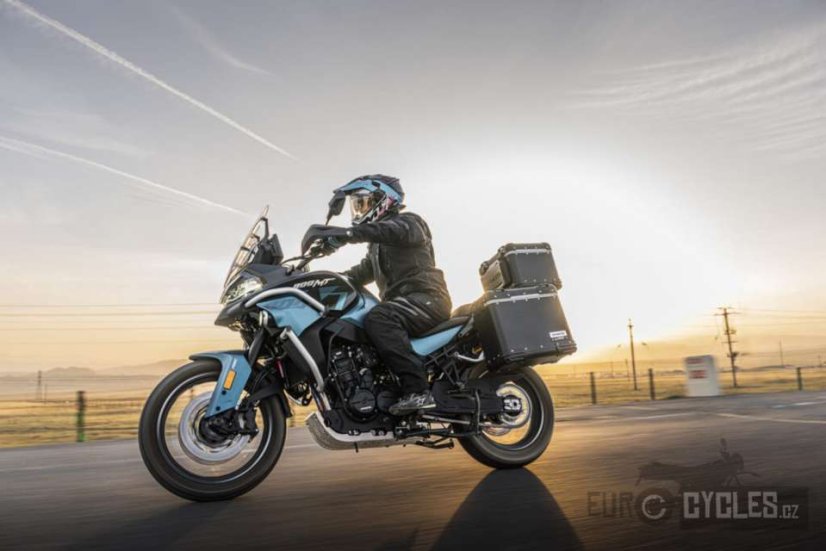 CFMOTO 800MT Explore ES