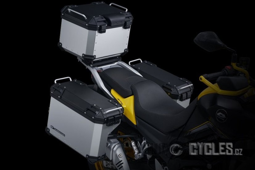 QJ-Motor - SVT 650X - kufry zdarma