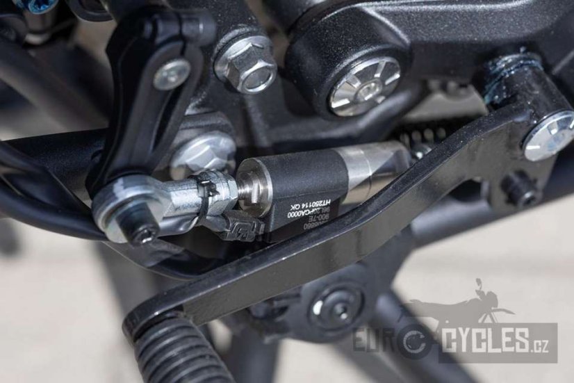 QJ-Motor SRT 900 S