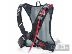 batoh ENDURO OUTLANDER 3 JUNIOR, USWE - Švédsko dětský (černá, objem 3 l, hydrobag 1,5 l)