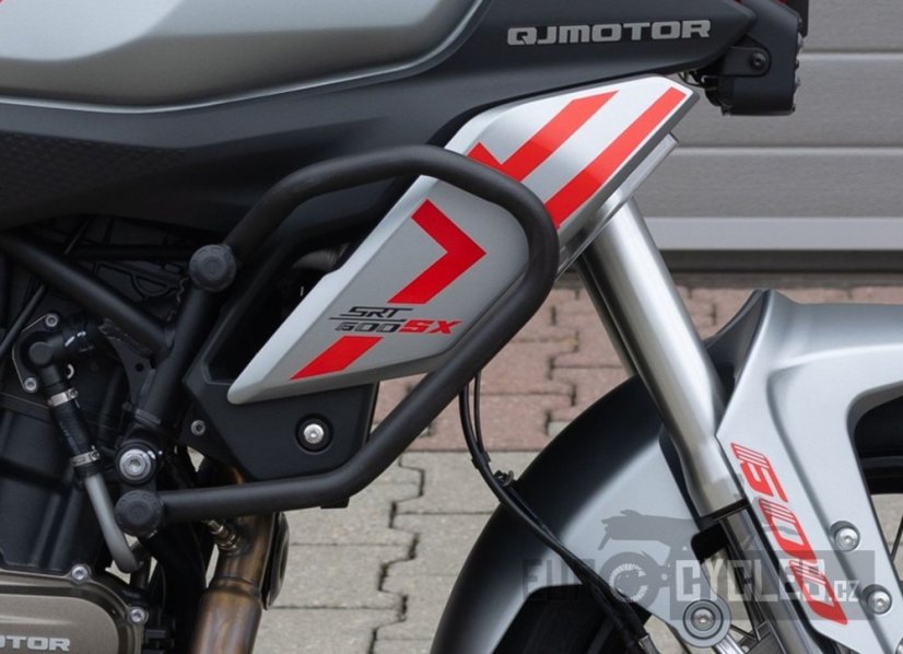 QJ-Motor - SRT 600 SX + KUFRY ZDARMA