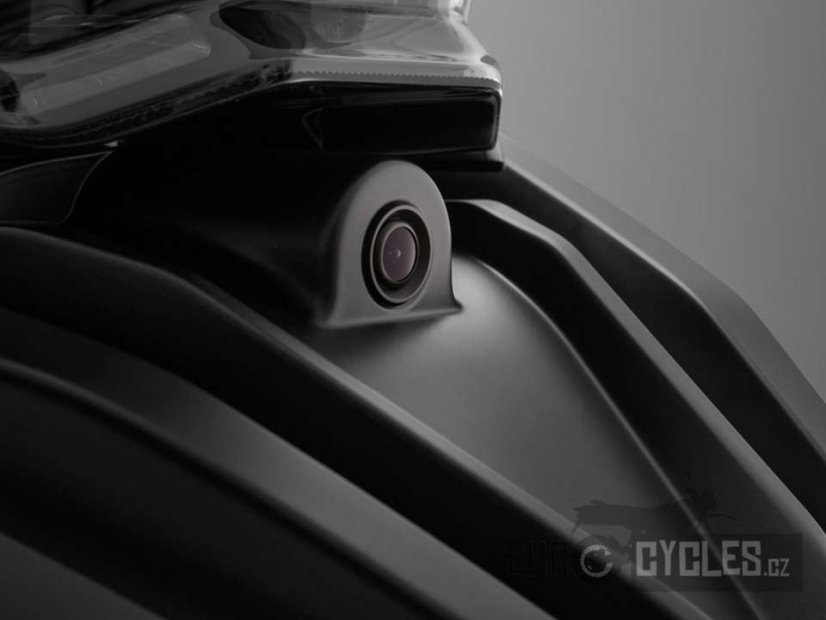QJ-Motor SRT 900 S