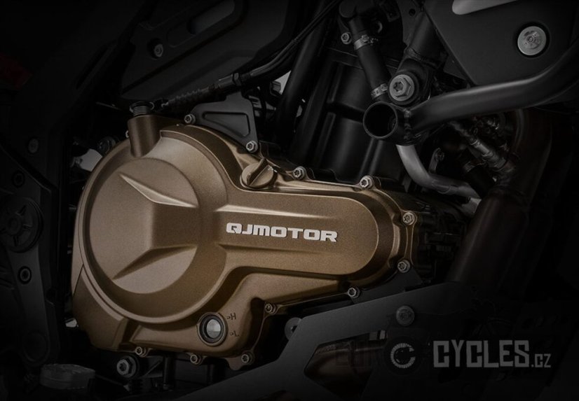 QJ-Motor - SRT 600 SX + KUFRY ZDARMA