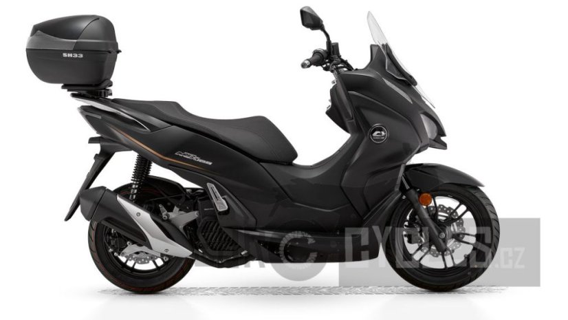 QJ-Motor - MTX 125 + kufr zdarma