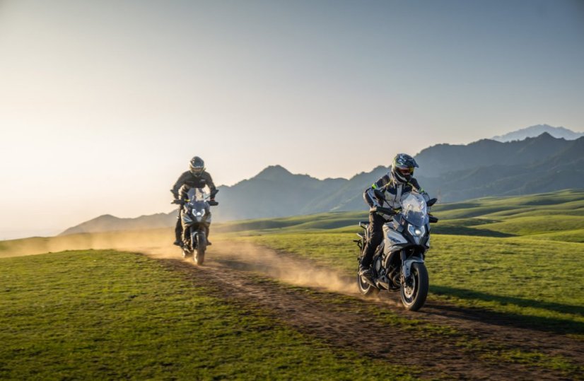 CFMOTO 700 MT Premium