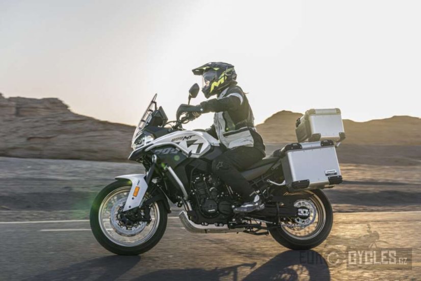 CFMOTO 800MT Explore ES