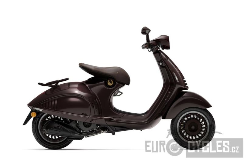 Vespa - 946 Horse