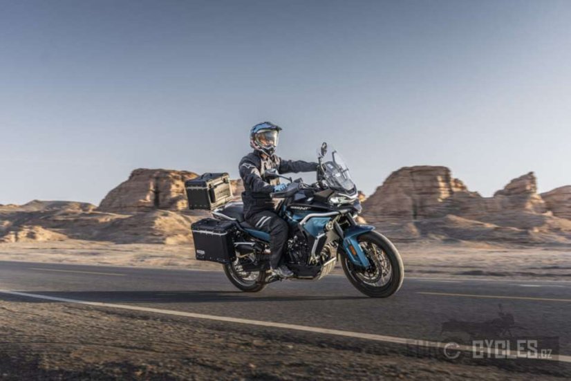 CFMOTO 800MT Explore ES
