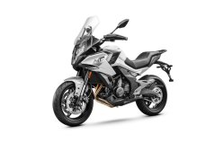 CFMOTO 700 MT Premium